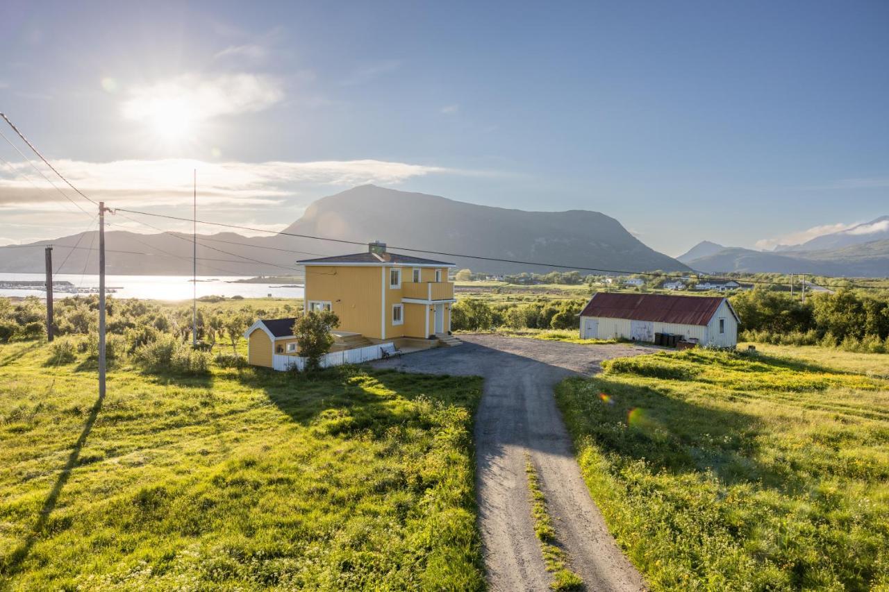 Pederstua, A Classic Fisherman'S Farm House In The Middle Of Lofoten Storeidet Exterior photo