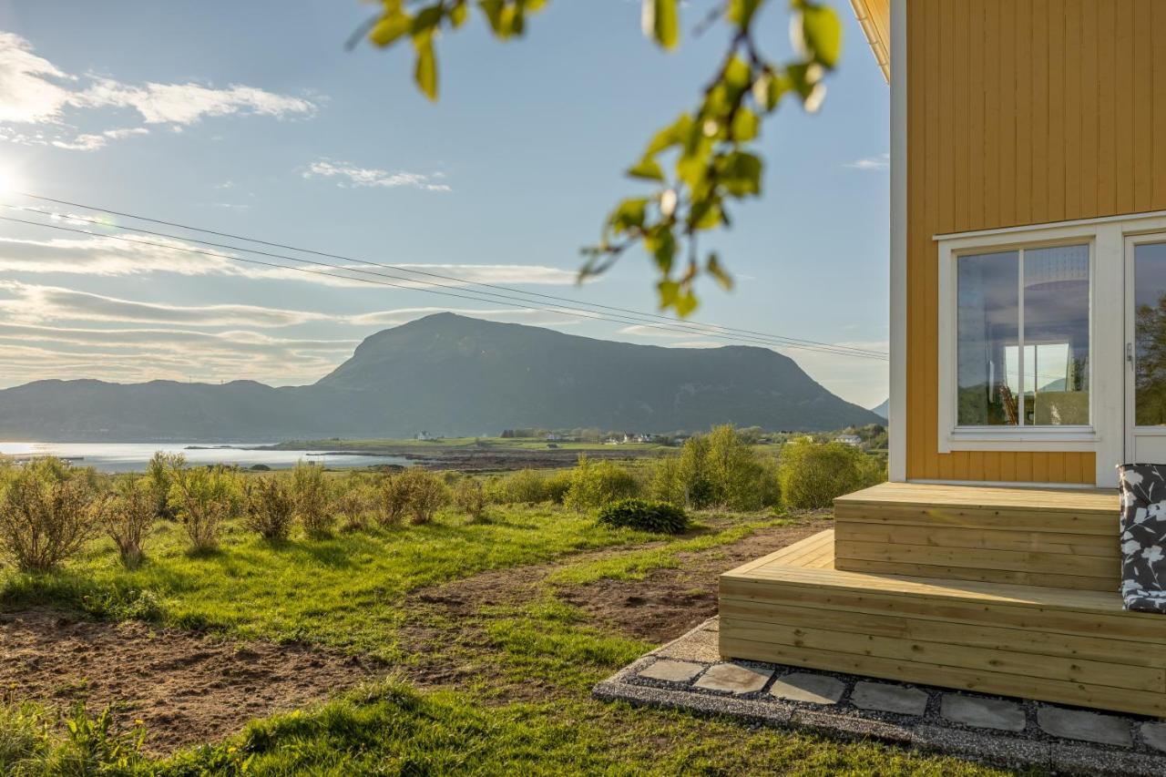 Pederstua, A Classic Fisherman'S Farm House In The Middle Of Lofoten Storeidet Exterior photo