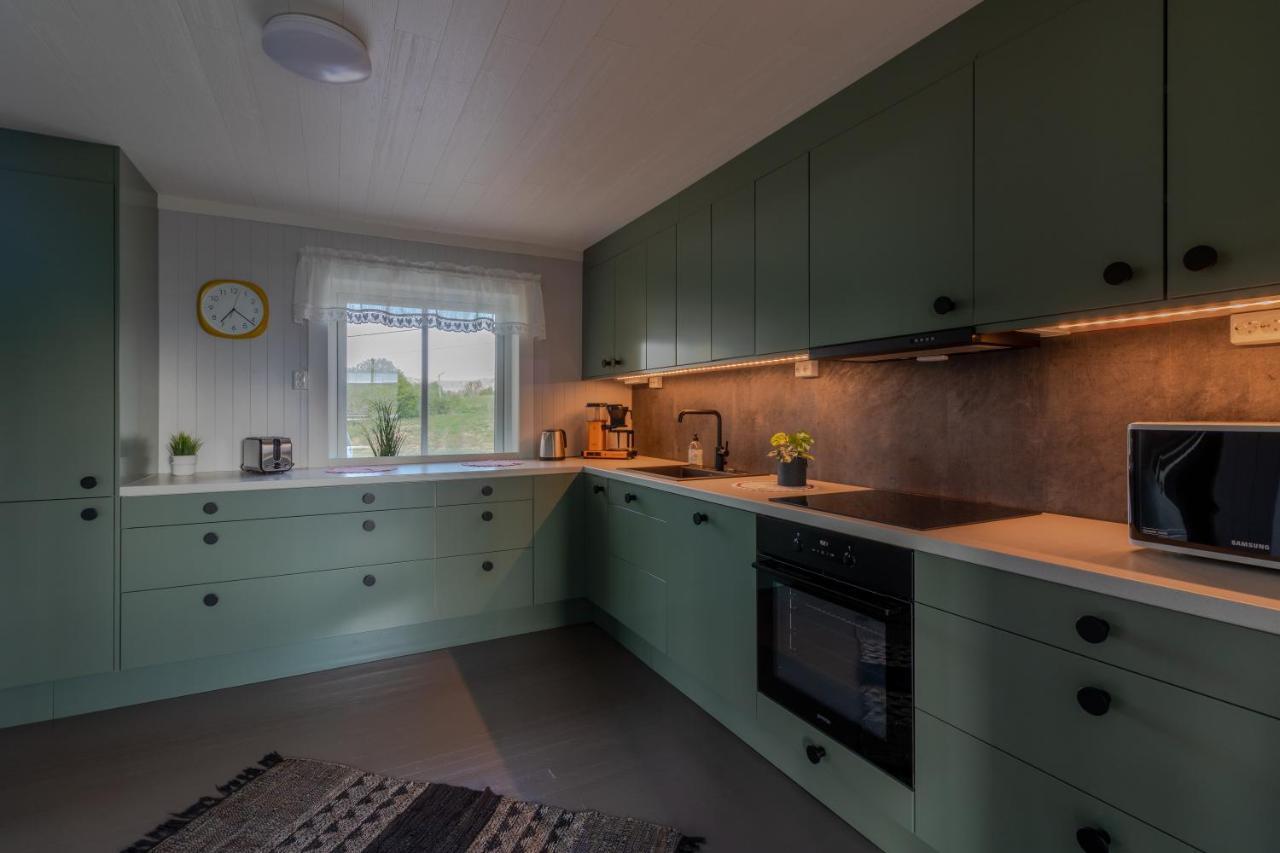 Pederstua, A Classic Fisherman'S Farm House In The Middle Of Lofoten Storeidet Exterior photo