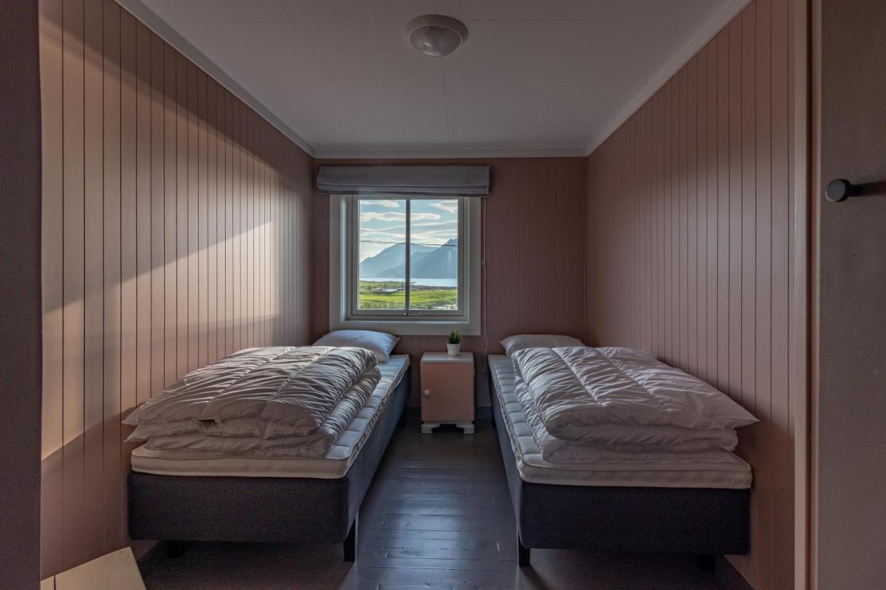 Pederstua, A Classic Fisherman'S Farm House In The Middle Of Lofoten Storeidet Exterior photo